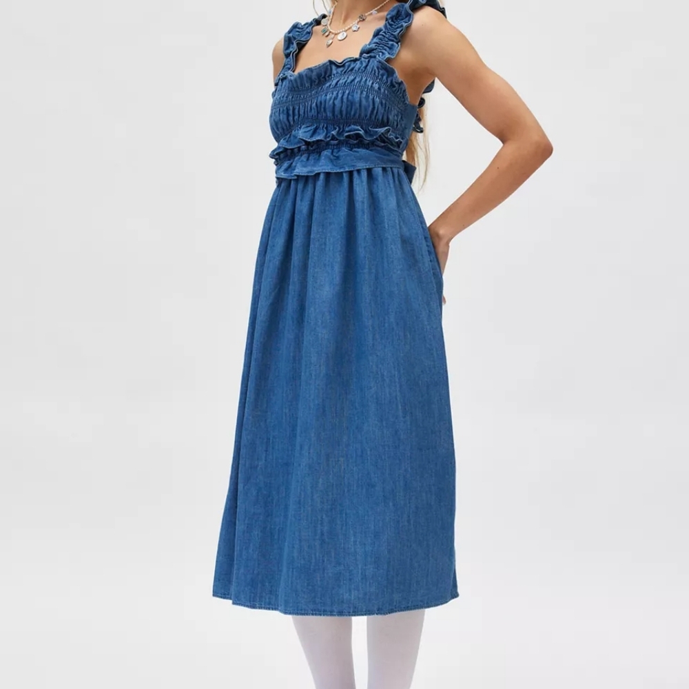 Dress - Picture 4 of 16